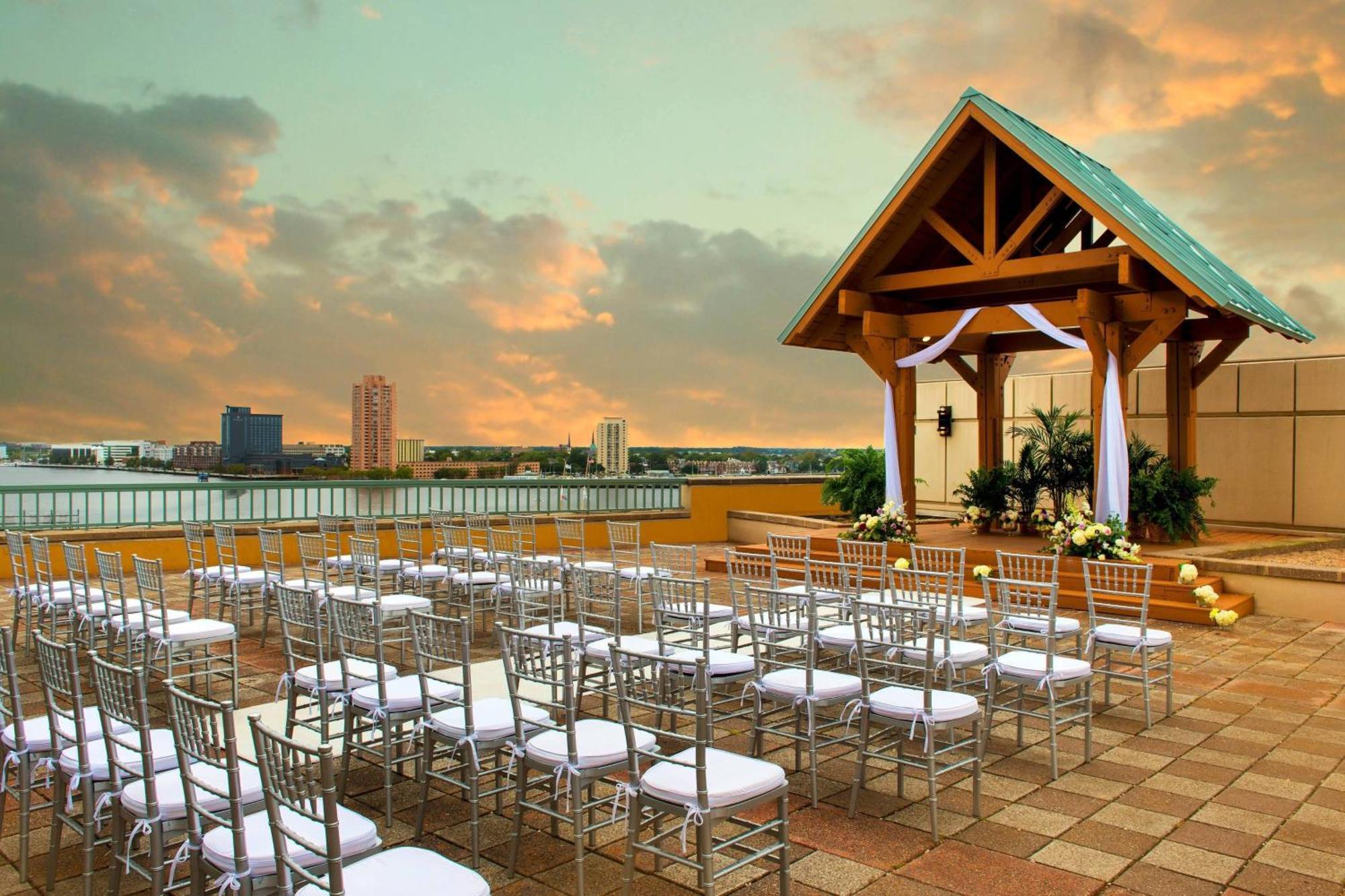 Norfolk Waterside Marriott Hotel Exterior foto